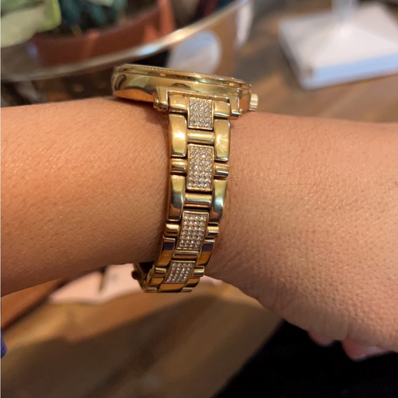 Michael Kors gold watch - Picture 4 of 5